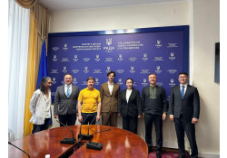 ЭЛЧИН САЙД Н. ОЮУНДАРЬ МОНГОЛ, УКРАИНЫ ПАРЛАМЕНТ ХООРОНДЫН ХАМТЫН АЖИЛЛАГААГ ӨРГӨЖҮҮЛЭХ, ХУУЛЬ ТОГТООХ БАЙГУУЛЛАГУУДЫН ХАРИЛЦААГ БЭХЖҮҮЛЭХ ТАЛААР САНАЛ СОЛИЛЦОВ