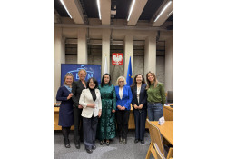 МОНГОЛ, ПОЛЬШИЙН ПАРЛАМЕНТЫН БҮЛГИЙН ГИШҮҮД БНПУ-ЫН СЕЙМ ДЭХ ЭМЭГТЭЙЧҮҮДИЙН ЭРХИЙН БҮЛГИЙН ДАРГА ВАНДА НОВИЦКАТАЙ УУЛЗАВ