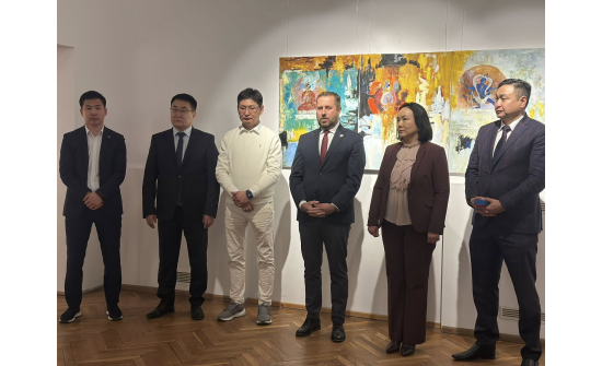 ВРОЦЛАВ ХОТНОО "ЦЭНХЭР САЛХИ" УРАН ЗУРГИЙН ҮЗЭСГЭЛЭН НЭЭГДЭВ