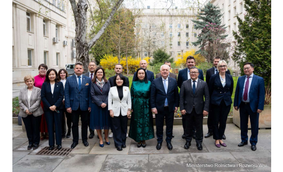 МОНГОЛ, ПОЛЬШИЙН ПАРЛАМЕНТЫН БҮЛГИЙН ДАРГА Ж.ЗОЛЖАРГАЛ ЯЦЕК ЧЕРНЯКТАЙ УУЛЗАВ.