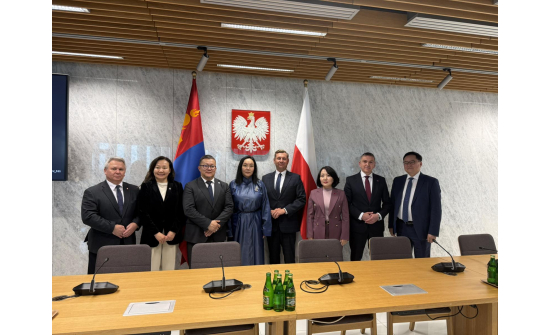 ПОЛЬШИЙН ПАРЛАМЕНТЫН БҮЛГИЙН ДАРГА Ж.ЗОЛЖАРГАЛ ТЭРГҮҮТЭЙ ТӨЛӨӨЛӨГЧИД БНПУ-ЫН СЕЙМ ДЭХ ЭДИЙН ЗАСАГ, ХӨГЖЛИЙН БАЙНГЫН ХОРООНЫ ДАРГА РАФАЛ КОМАРЕВИЧТЭЙ УУЛЗАЛТ ХИЙВ