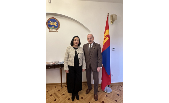 ЭЛЧИН САЙД Н.ОЮУНДАРЬ БИЗНЕС КЛУБУУДЫН ХОЛБООНЫ ЕРӨНХИЙЛӨГЧТЭЙ УУЛЗАВ