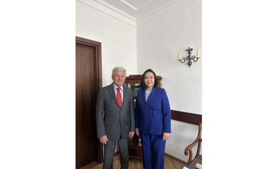 AMBASSADOR N.OYUNDARI MET WITH THE PRESIDENT OF THE POLISH CHAMBER OF COMMERCE